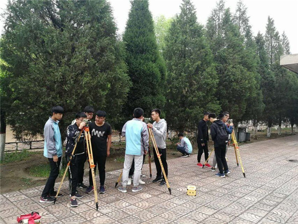 曲阳、尚义职教中心学生圆满完成在我院的交流学习